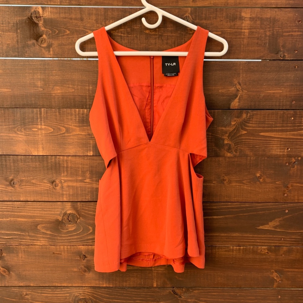 TY-LR Orange Cut Out Top Size Small